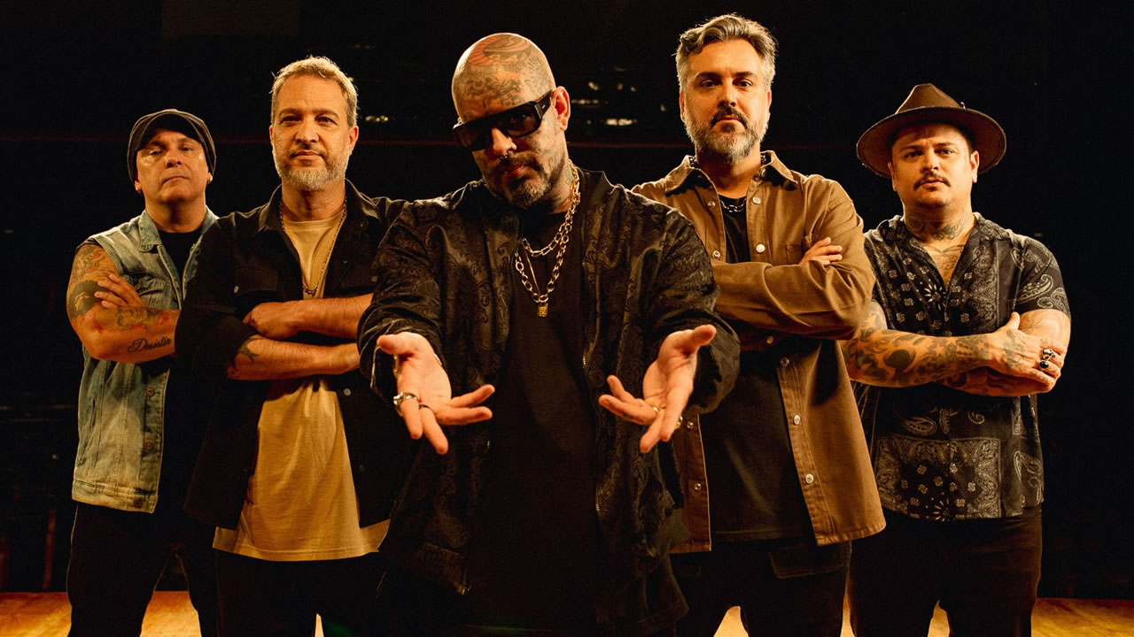 Detonautas e Reação em Cadeia se apresentam em Curitiba