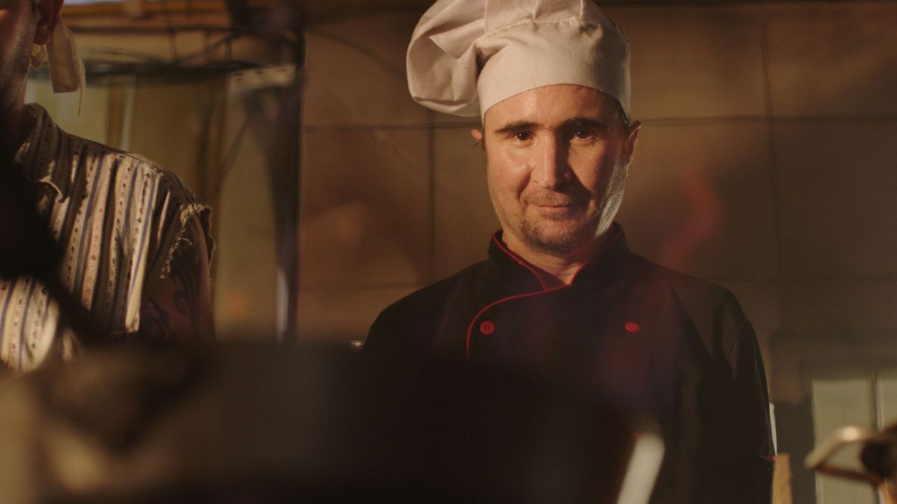 “Estômago 2 – O Poderoso Chef” recebe novo cartaz e trailer