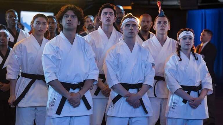 Warner Channel exibirá série "Cobra Kai" a partir de janeiro