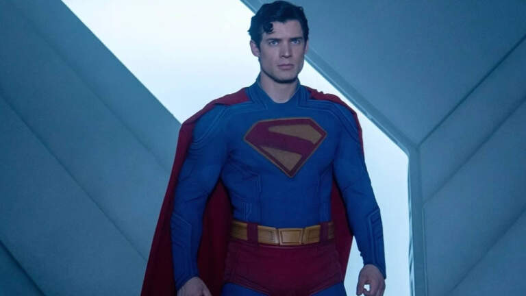 Warner Bros. anuncia pré-venda e sessões antecipadas de Superman